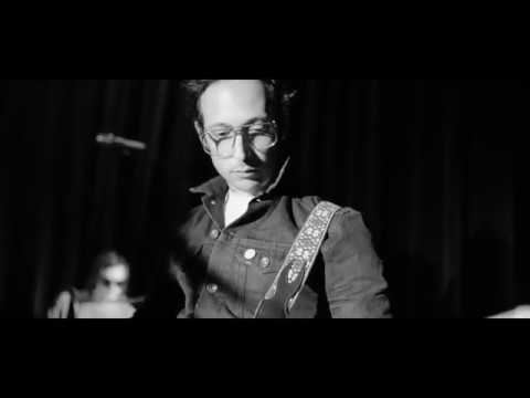 Alex Little and the Suspicious Minds – “No Control” Live Session