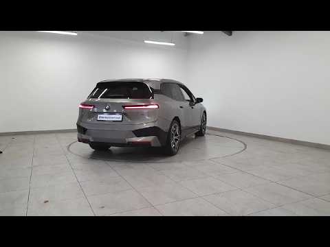 Video of BMW iX xDrive40 M Sport