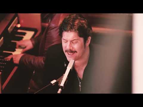 Alberta Cross & Ed Harcourt - Low Man (Official Live Video)