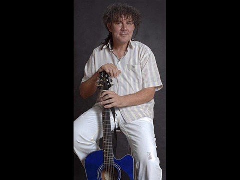 Djoni Gitara - Moj je malac kapitalac