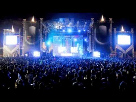 Swanky Tunes vs Julie McKnight - Across The Diamond Light