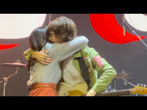 Fur & Vira Talisa - Walking Back Home || Live Farewell Tour Bandung