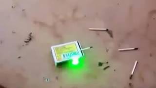 Puntatore laser verde 100mW regolabile che brucia