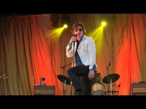 The Last Shadow Puppets - Les Cactus (cover) - Osheaga Festival 2016