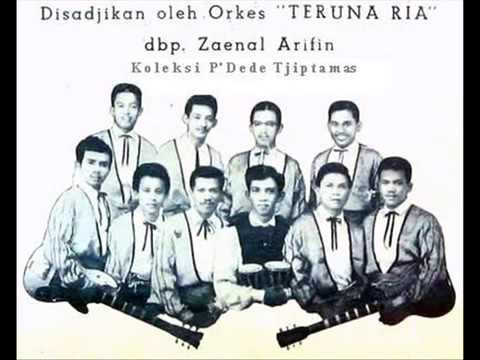 KAMBANGLAH BUNGO PARAUITAN   Oslan Husein & Orkes TERUNA RIA  P'Dede Tjiptamaswmv