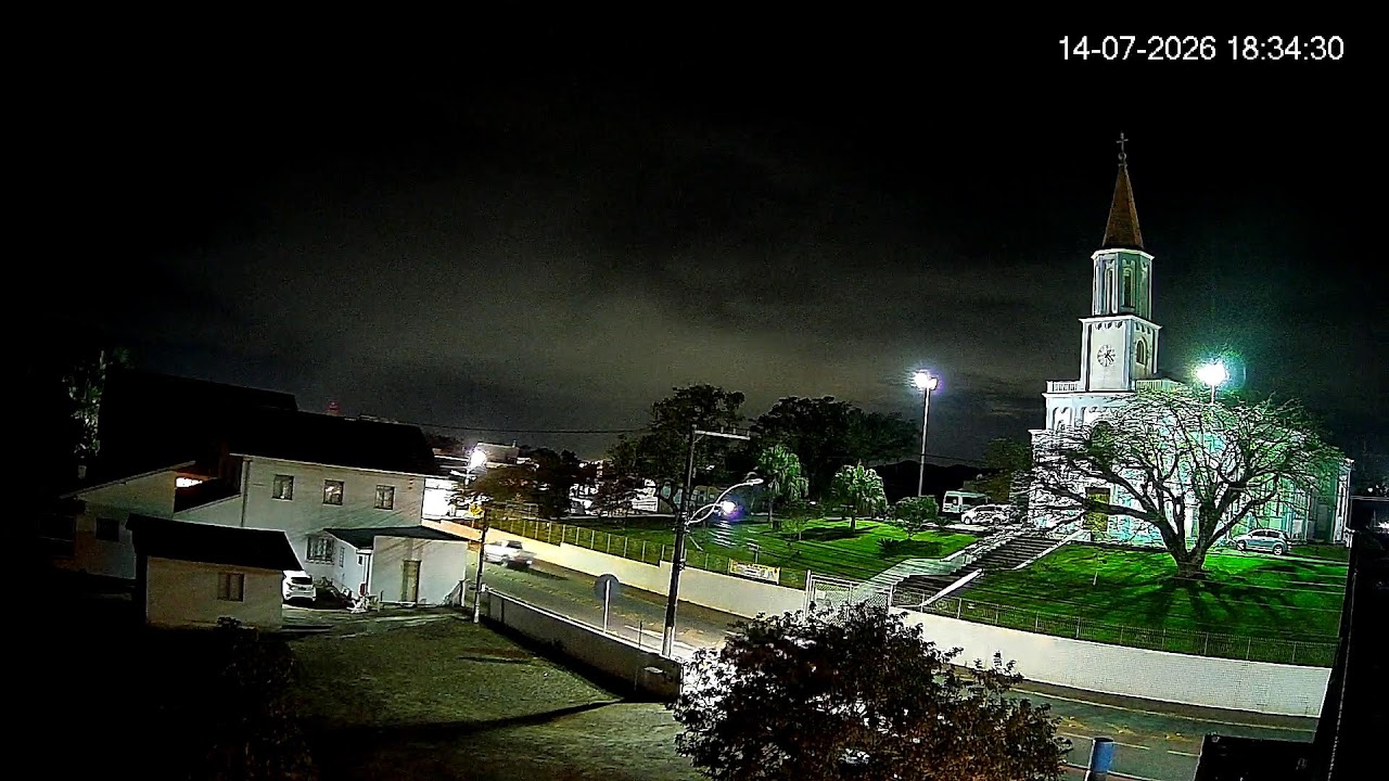 Live webcam view of St. Pius X Church, Ilhota