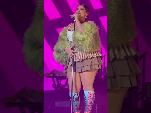 El Legado Musical de Nelly Furtado
