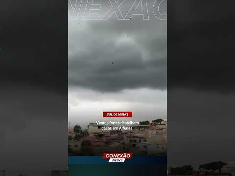 Ventos fortes destelham casas em Alfenas.