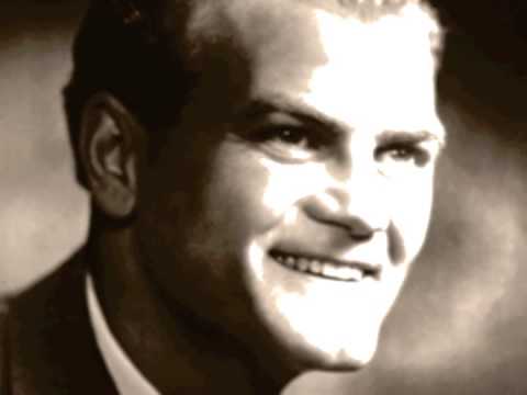 Jon Vickers, Montserrat Caballe and others perform "Hostias" from the Verdi Requiem