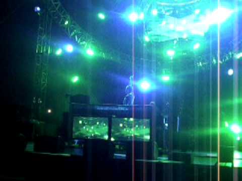 EDC 2010 Gareth Emery : delerium vs. gareth emery - this is that﻿ silence (myon collision)