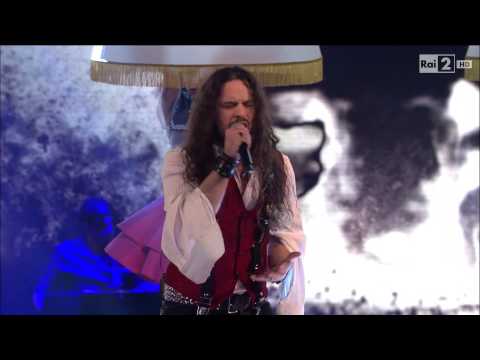 The Voice IT | Serie 2 | Live 1 | Giacomo Voli canta "Life on Mars"