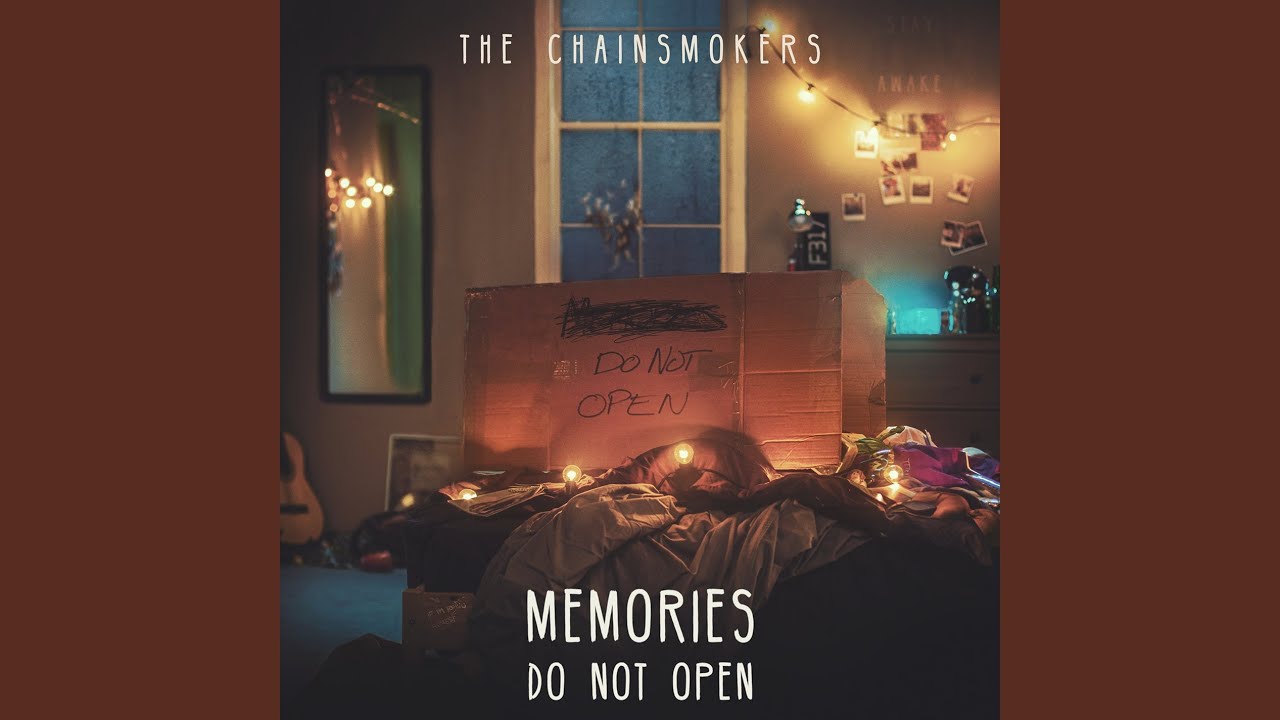 Cover for the song 'Paris' by artist(s) 'The Chainsmokers'