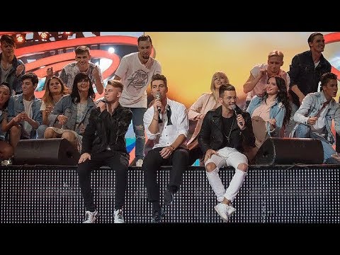 Френды, Алексей Воробьев и Филипп Киркоров - "Всегда Буду c Тобой" на Новой Волне 2017