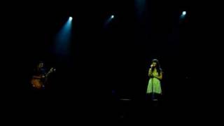 She & Him perform Would you like to take a Walk at Fox Oakland