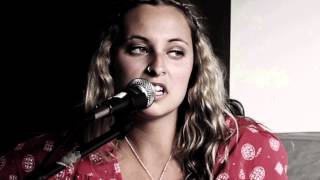 Stay (Rihanna Cover) - Collette Andrea (Live @ Aspetta Caffe in Toronto)