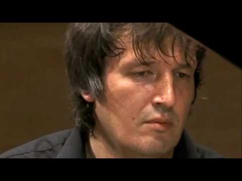 Boris Berezovsky / Jean Baptiste Lully (arr.  L. Godowsky) - Sarabanda