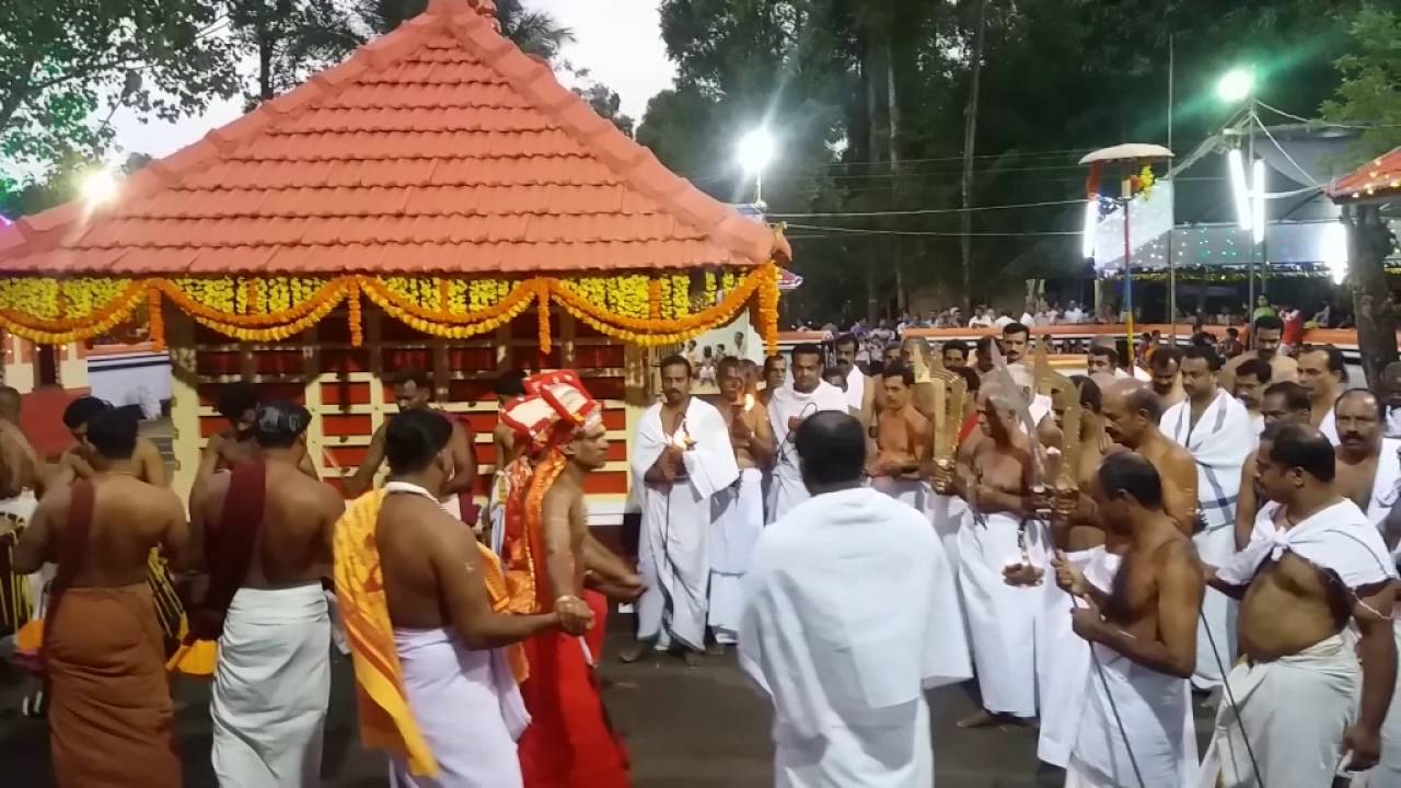 Kannur Payyannur Mavicheri Bhagavathi Kshetram Every Year