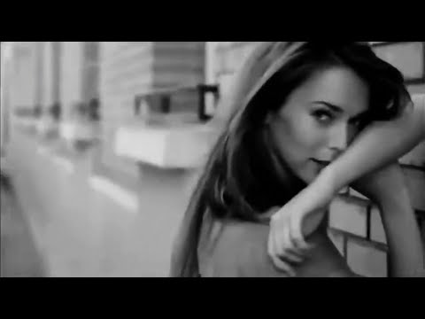 Videoclip de Never Let Me Go — Depeche Mode