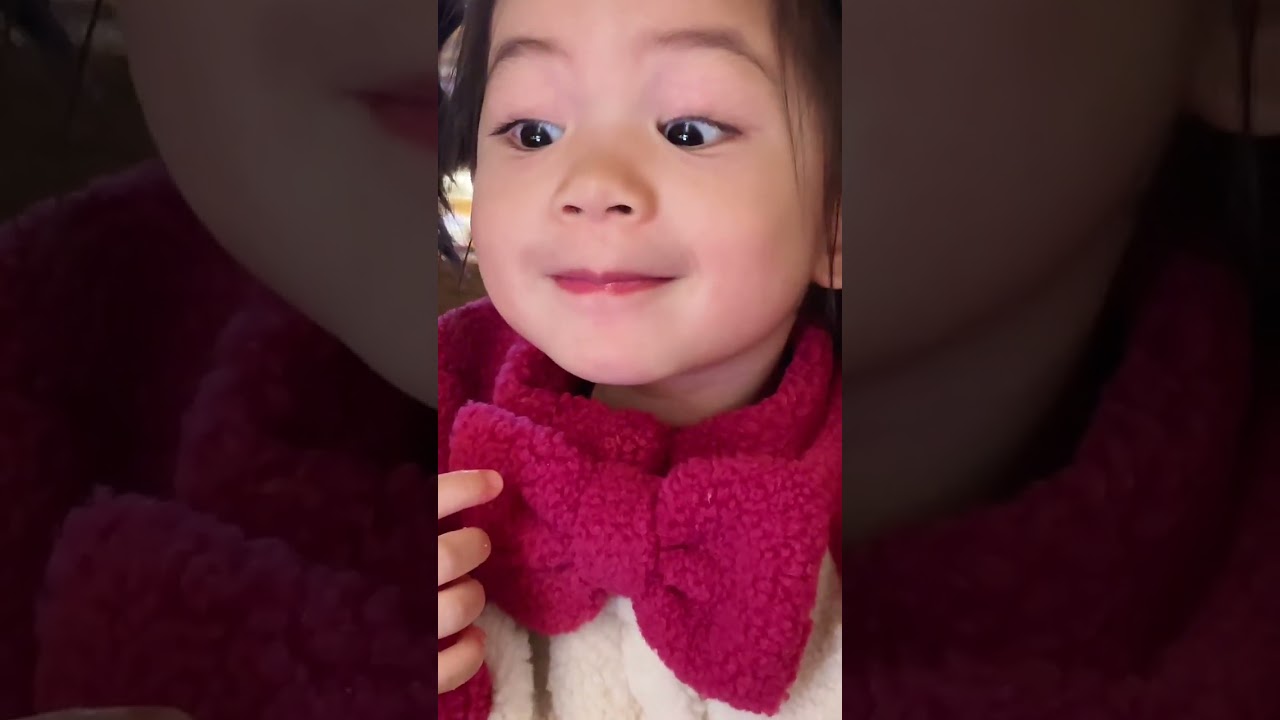 She seems to know she is cute