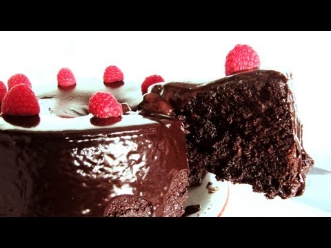 Best Chocolate Cake: Death by Chocolate - Easy One Pot Recipe from scratch