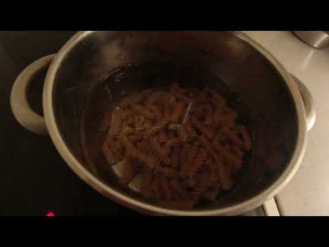 MongoTV_12997 - Mongo Madskole - Del 1 - Mild Kartoffel Porresuppe Med PASTASKRUER