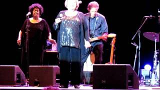 Mavis Staples - Down In Mississippi