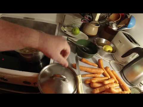 MongoTV_3648 - Danish Vlog - Del 2 - SÆTTER SUPPE Over og SKRÆLLER 4 Kilo GULERØDDER