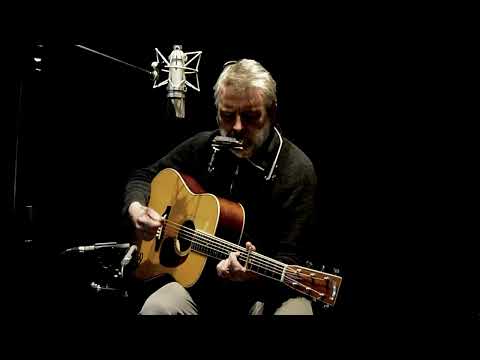feel so near - Dougie MacLean-cover
