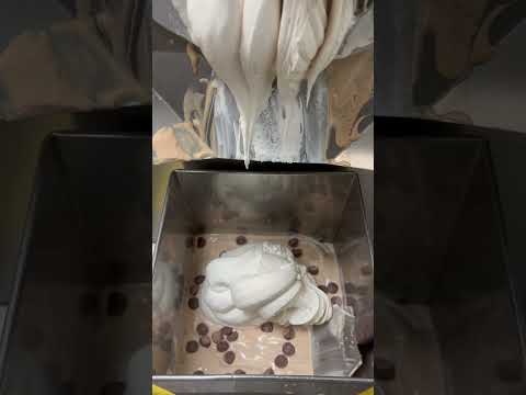 Making a fresh batch of our buckeye flavor ice cream !! #ohio #icecream  #heladoartesanal