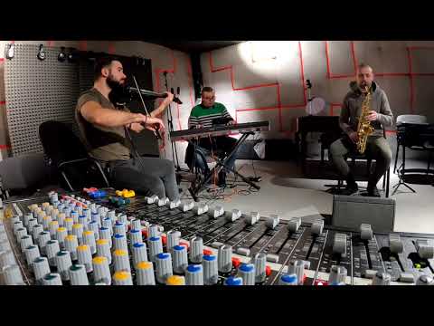 Formația Corneliu Panainte - Instrumetala (Cover Mierea Romaniei) Repetitii Live