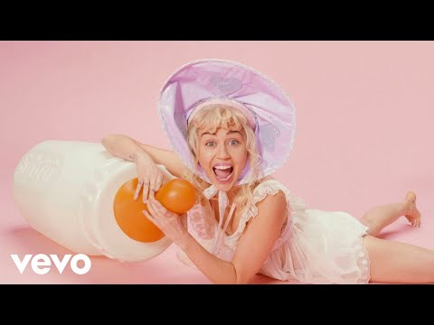 Miley Cyrus - BB Talk