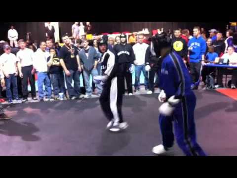 Chris Ellis vs Landon Reynolds