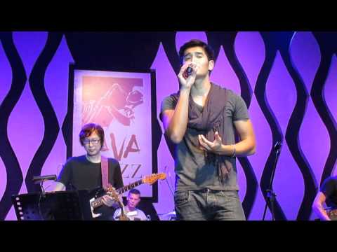 [FANCAM] NATHAN HARTONO FEAT. ANDI RIANTO - PASTI ADA JAWABNYA | JAVA JAZZ FESTIVAL 2015