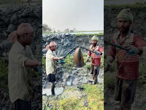cutting mud in a new technique #agriculture #mud #work