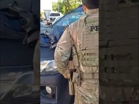 PRF recupera veículo roubado e apreende arma e munições em Pau dos Ferros