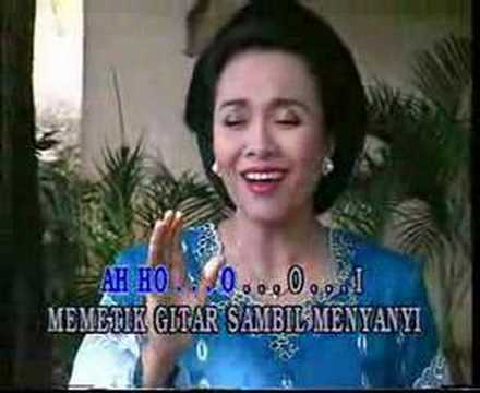 Kr. Moritzko -- Tuti Trisedya