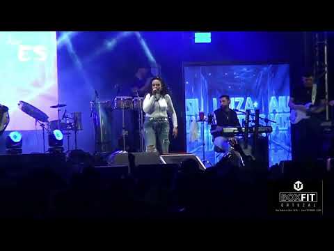 Luiza Martins anima o segundo dia com grande show