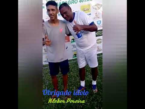 📸Reverência a um ídolo🌍🏟⚽️ Kleber Pereira🥅⚽️