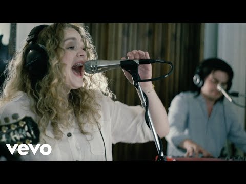 The Heavy Heavy - Man of the Hills (Official Live Session) [video]