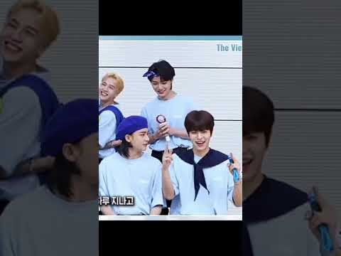 Seungmin breaking his bubble's cap