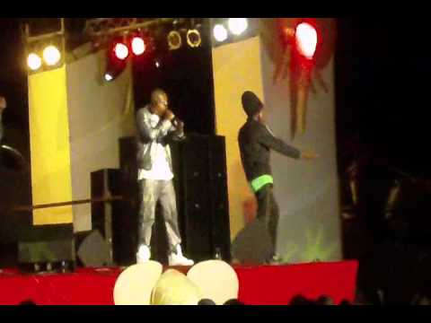 stunner & winky d performing @ sean kingston concert by mobent