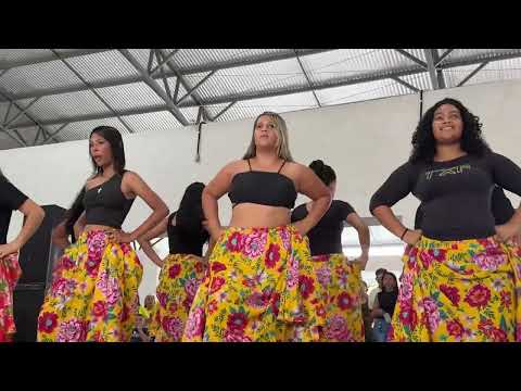 Apresentações de danças no evento das mães da Ação Social de Rosário Oeste