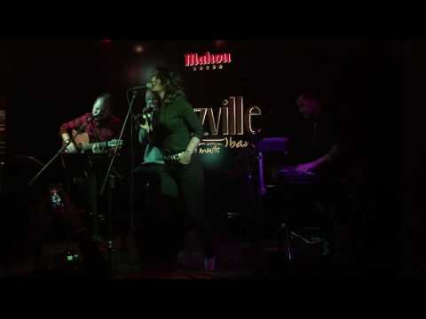 Peces de ciudad - Ondina Maldonado ft. Mara Barros y Borja Montenegro