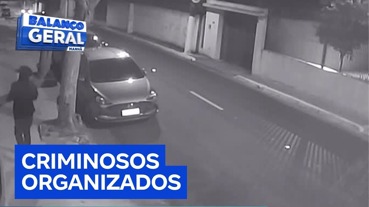 Dupla age de forma organizada e rouba carros em poucos segundos na zona sul de SP