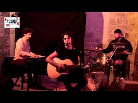 FRANCESCO ADESSI - LIVE ALLE SPALLE IN ACUSTICO