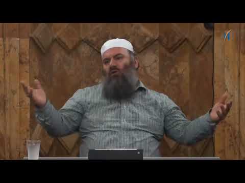 Pasuria dhe Femrat e bukura - Hoxhë Bekir Halimi