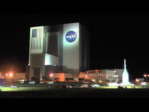 Time-lapse of Orion's Roll to the Launch Pad