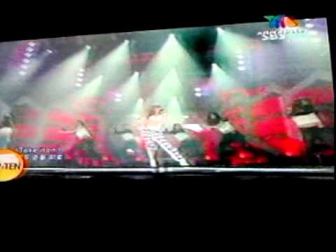 110910  Kim Hyuna Ft. Jun Hyung - Change @Top Ten