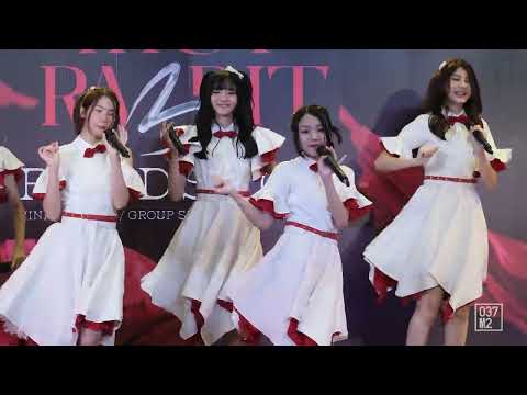 220227 BNK48 Yoghurt - Koisuru Fortune Cookie @ BNK48 First Rabbit Roadshow Mini Concert [4K 60p]
