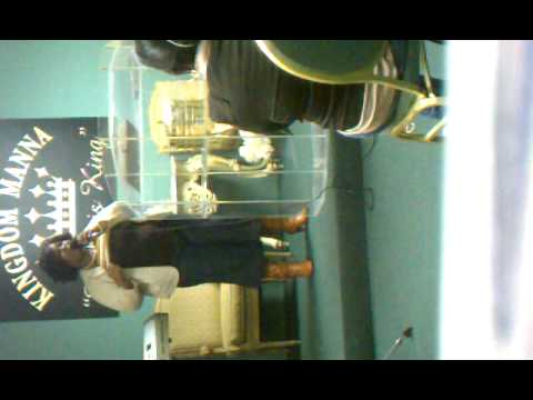 Sista Lisa preaching...